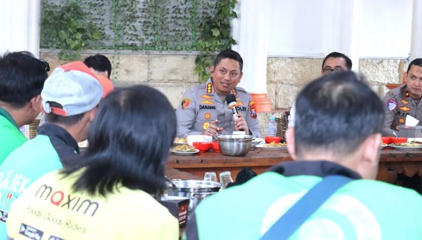 Kapolresta Malang Kota Silaturahmi dengan Komunitas Ojol, Bahas Solusi Permasalahan Driver Hingga Siapkan Doa Bersama