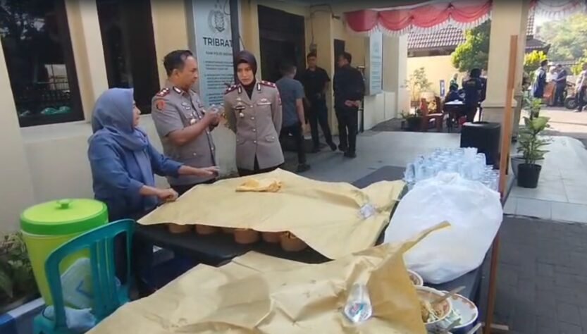 MBG dan Cek Kesehatan Gratis Polresta Malang Kota Menyapa Warga di Polsek Blimbing