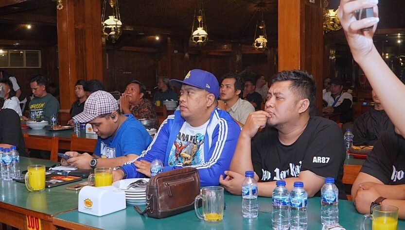 Polda Jatim Pertemukan Bonek dan Aremania Sepakat Damai Jaga Kondusivitas