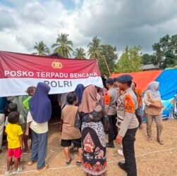 Hari Ke-4 Pascagempa, Polri Terus Bergerak: Brimob dan Bantuan Logistik Konsisten Dikirim ke NTT